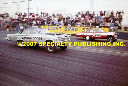 Lions Rare Photographic Memories drag racing photo - Landy vs. California Flash