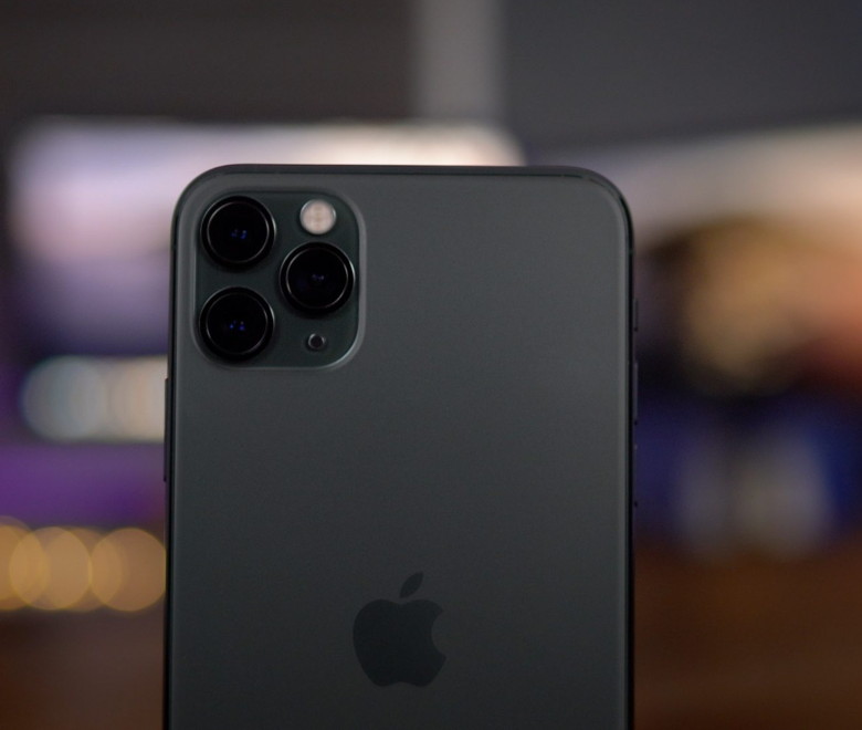 iPhone 11 Pro Camera Array