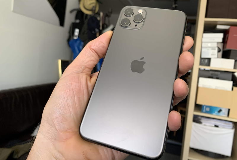 iPhone 11