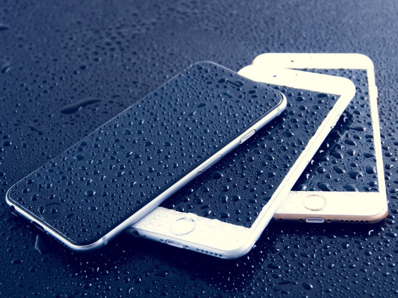 Raining  Briefs on iPhones