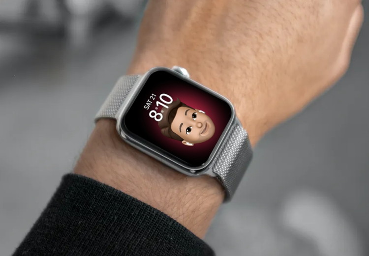 Apple Watch with emiji